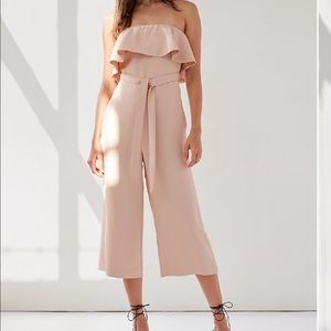 Aritzia Babaton pale pink jumper